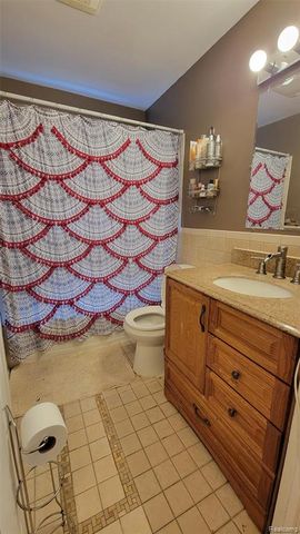 1478 Vinewood Street, Auburn Hills, MI 48326