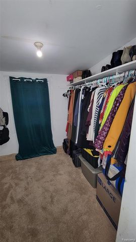 1478 Vinewood Street, Auburn Hills, MI 48326