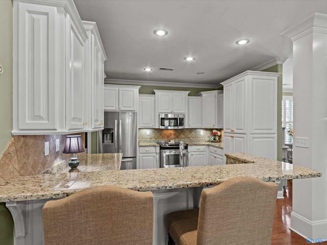 8553 Bellewood Lane NW, Madison, AL 35756