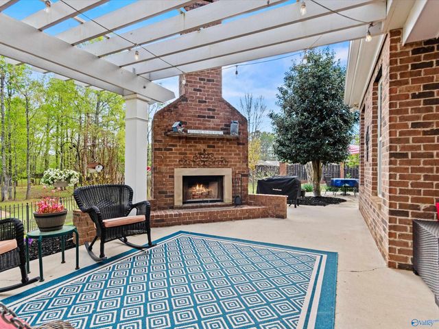 8553 Bellewood Lane NW, Madison, AL 35756