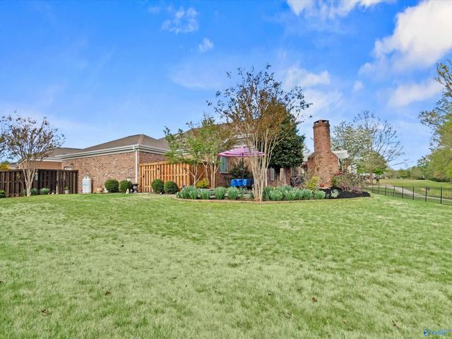 8553 Bellewood Lane NW, Madison, AL 35756