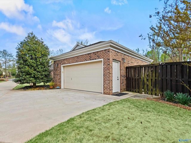 8553 Bellewood Lane NW, Madison, AL 35756