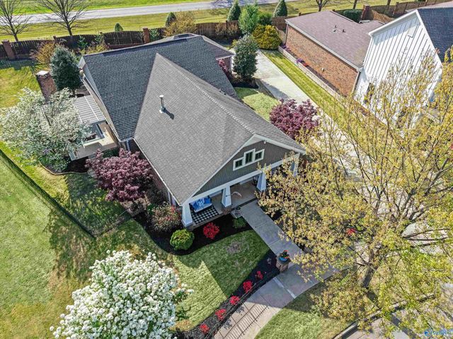 8553 Bellewood Lane NW, Madison, AL 35756