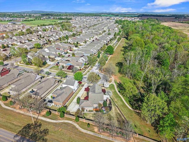 8553 Bellewood Lane NW, Madison, AL 35756