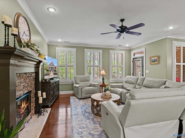 8553 Bellewood Lane NW, Madison, AL 35756