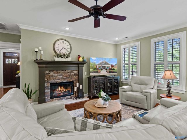 8553 Bellewood Lane NW, Madison, AL 35756