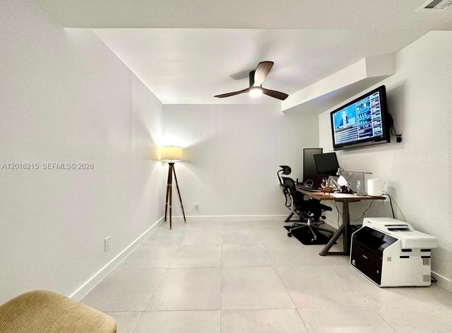 1800 NE 114th St 2305, Miami, FL 33181