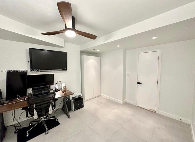 1800 NE 114th St 2305, Miami, FL 33181