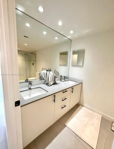 1800 NE 114th St 2305, Miami, FL 33181
