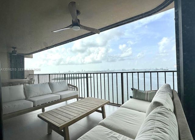 1800 NE 114th St 2305, Miami, FL 33181
