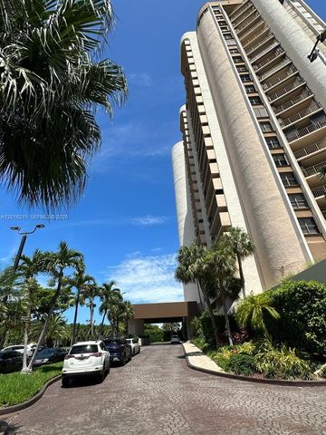 1800 NE 114th St 2305, Miami, FL 33181
