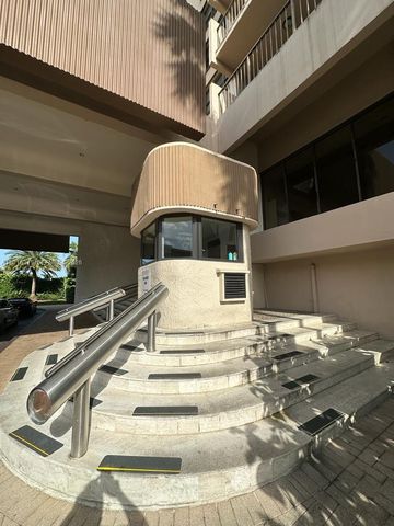 1800 NE 114th St 2305, Miami, FL 33181