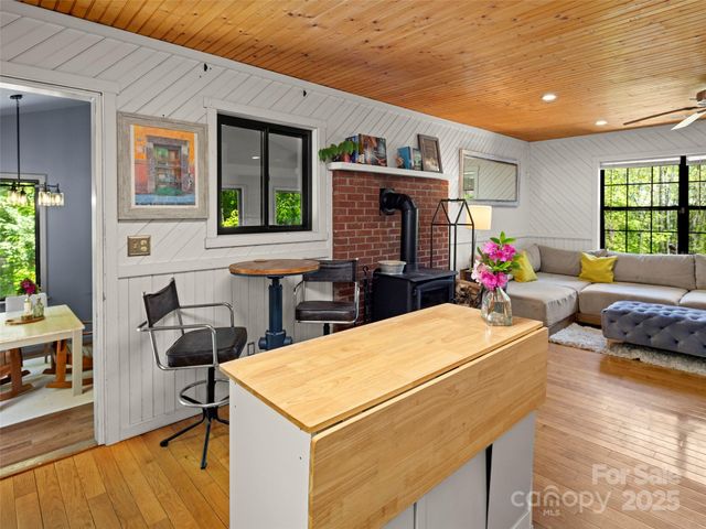 44 Sutton Knob Road, Candler, NC 28715