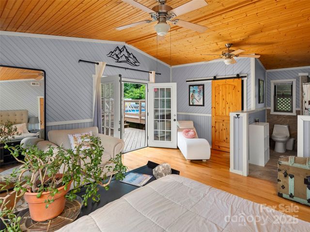 44 Sutton Knob Road, Candler, NC 28715