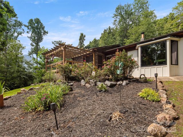44 Sutton Knob Road, Candler, NC 28715