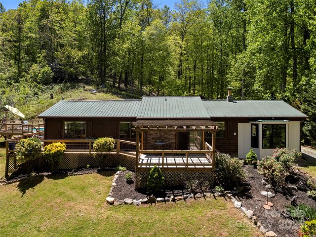 44 Sutton Knob Road, Candler, NC 28715