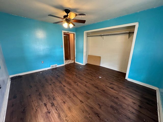 420 E Otis Ave, Salina, KS 67401