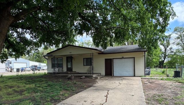 420 E Otis Ave, Salina, KS 67401