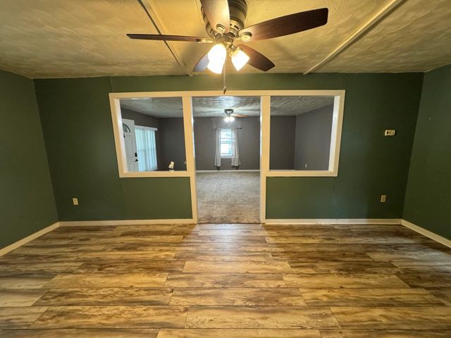 420 E Otis Ave, Salina, KS 67401