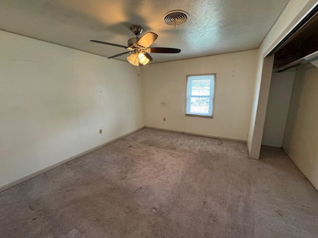 420 E Otis Ave, Salina, KS 67401