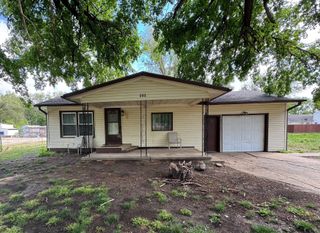 420 E Otis Ave, Salina, KS 67401