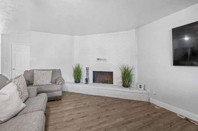 7109 Nutmeg Lane, Dallas, TX 75249