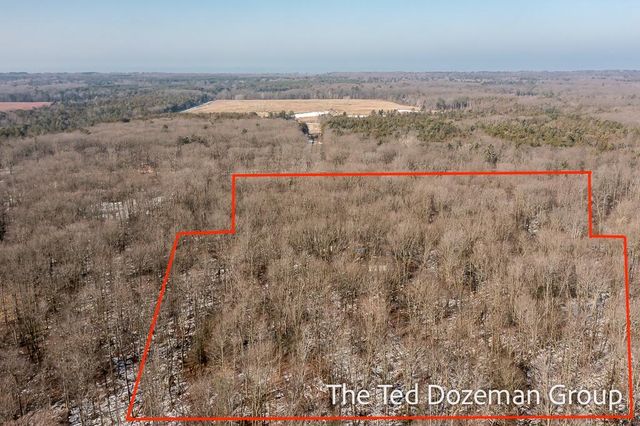 2948 N 160th Avenue, Holland, MI 49424