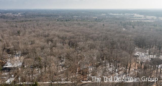 2948 N 160th Avenue, Holland, MI 49424