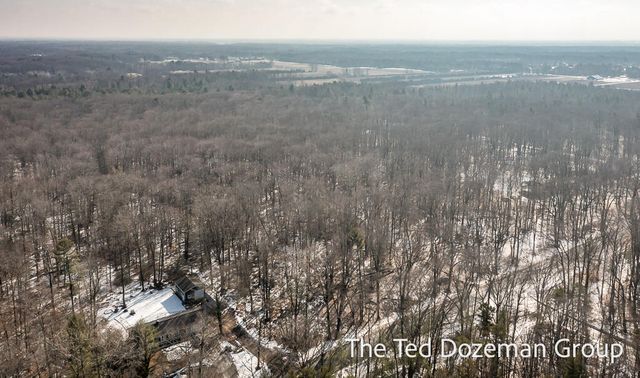 2948 N 160th Avenue, Holland, MI 49424