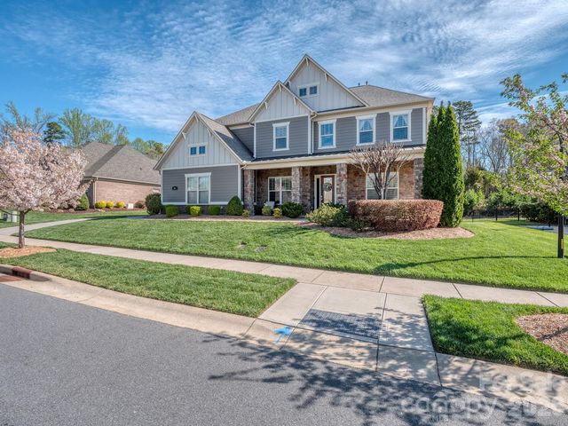 300 Westlake Drive, Waxhaw, NC 28173