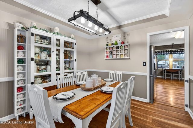 4809 Fox Chase Dr, Shepherdsville, KY 40165