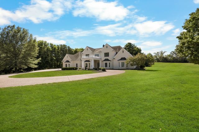 2360 Memorial Drive Ext, Clarksville, TN 37043