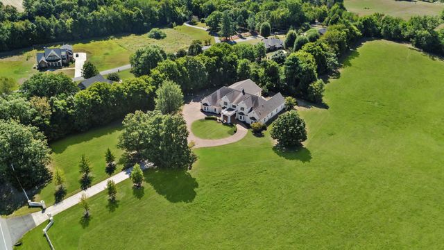 2360 Memorial Drive Ext, Clarksville, TN 37043