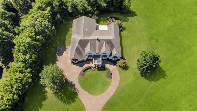 2360 Memorial Drive Ext, Clarksville, TN 37043