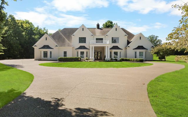 2360 Memorial Drive Ext, Clarksville, TN 37043