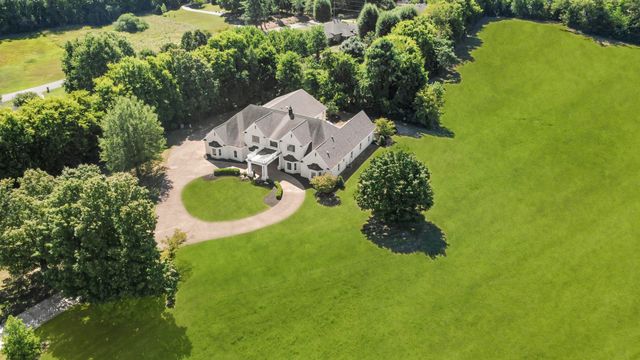 2360 Memorial Drive Ext, Clarksville, TN 37043