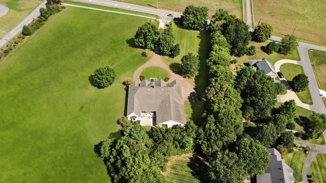 2360 Memorial Drive Ext, Clarksville, TN 37043