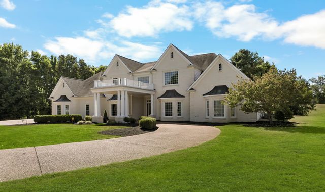 2360 Memorial Drive Ext, Clarksville, TN 37043