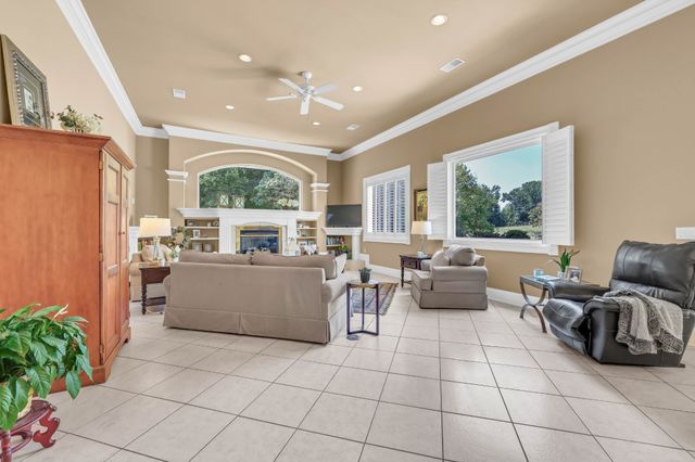 2360 Memorial Drive Ext, Clarksville, TN 37043