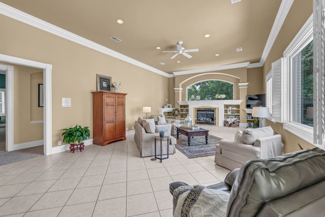 2360 Memorial Drive Ext, Clarksville, TN 37043