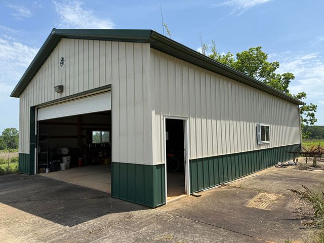 192 F McNeese, Bassfield, MS 39421