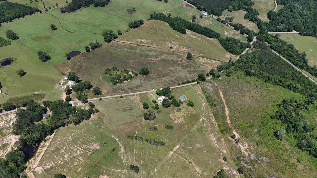 192 F McNeese, Bassfield, MS 39421