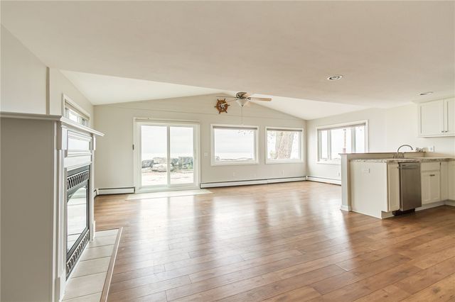 72 Lake Shore Drive, Greece, NY 14468