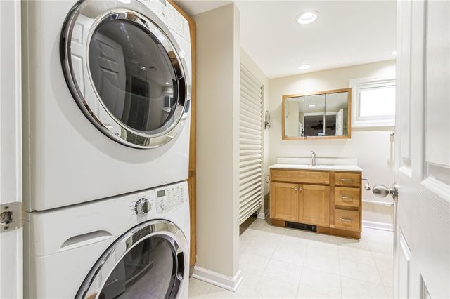 72 Lake Shore Drive, Greece, NY 14468