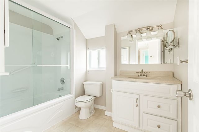 72 Lake Shore Drive, Greece, NY 14468