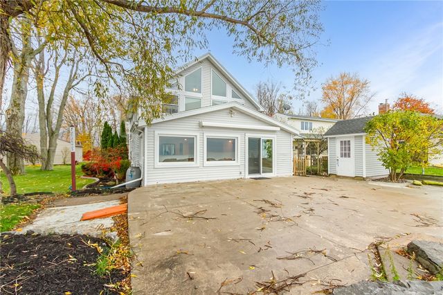 72 Lake Shore Drive, Greece, NY 14468