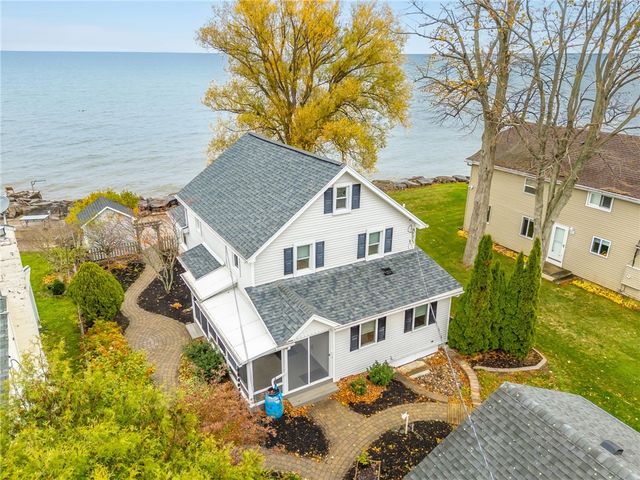 72 Lake Shore Drive, Greece, NY 14468