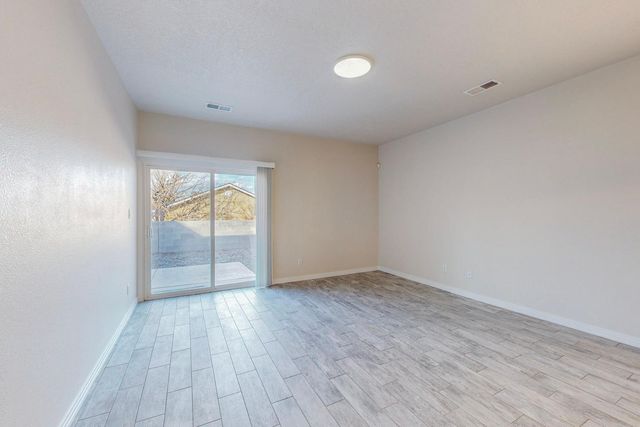 5419 Saturnia Road NW, Albuquerque, NM 87114
