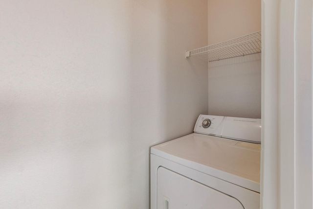 5419 Saturnia Road NW, Albuquerque, NM 87114