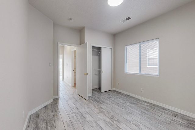5419 Saturnia Road NW, Albuquerque, NM 87114